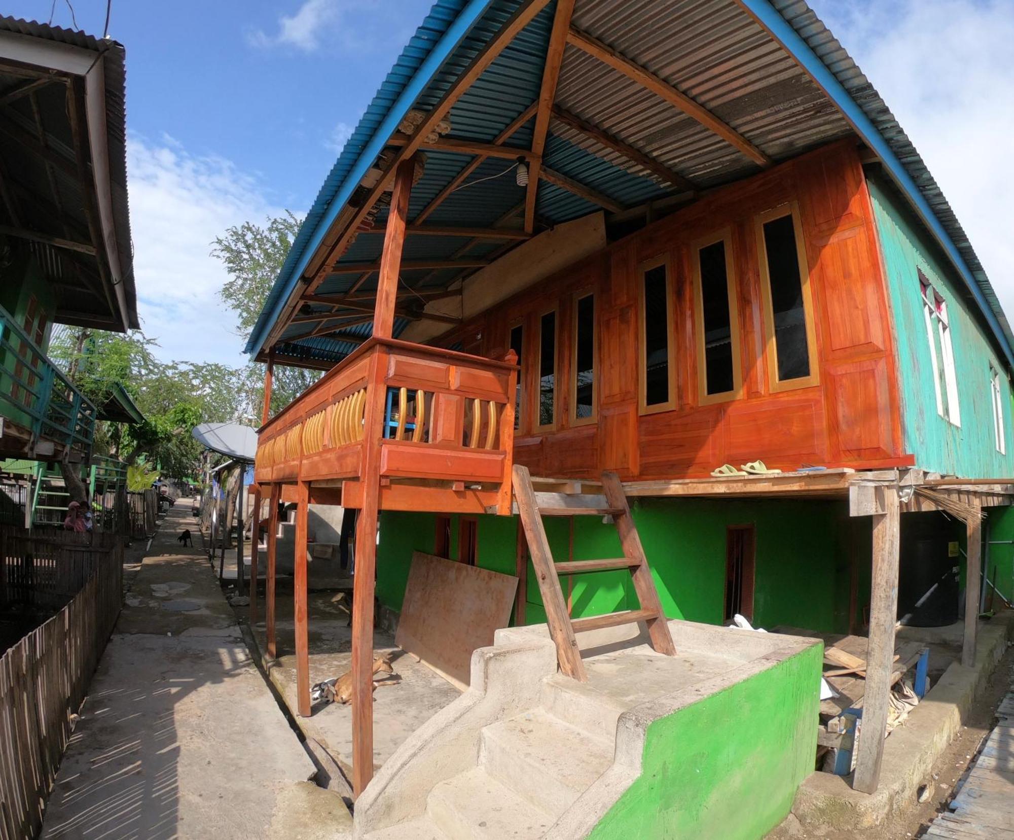 Jhuna Komodo Homestay Екстериор снимка