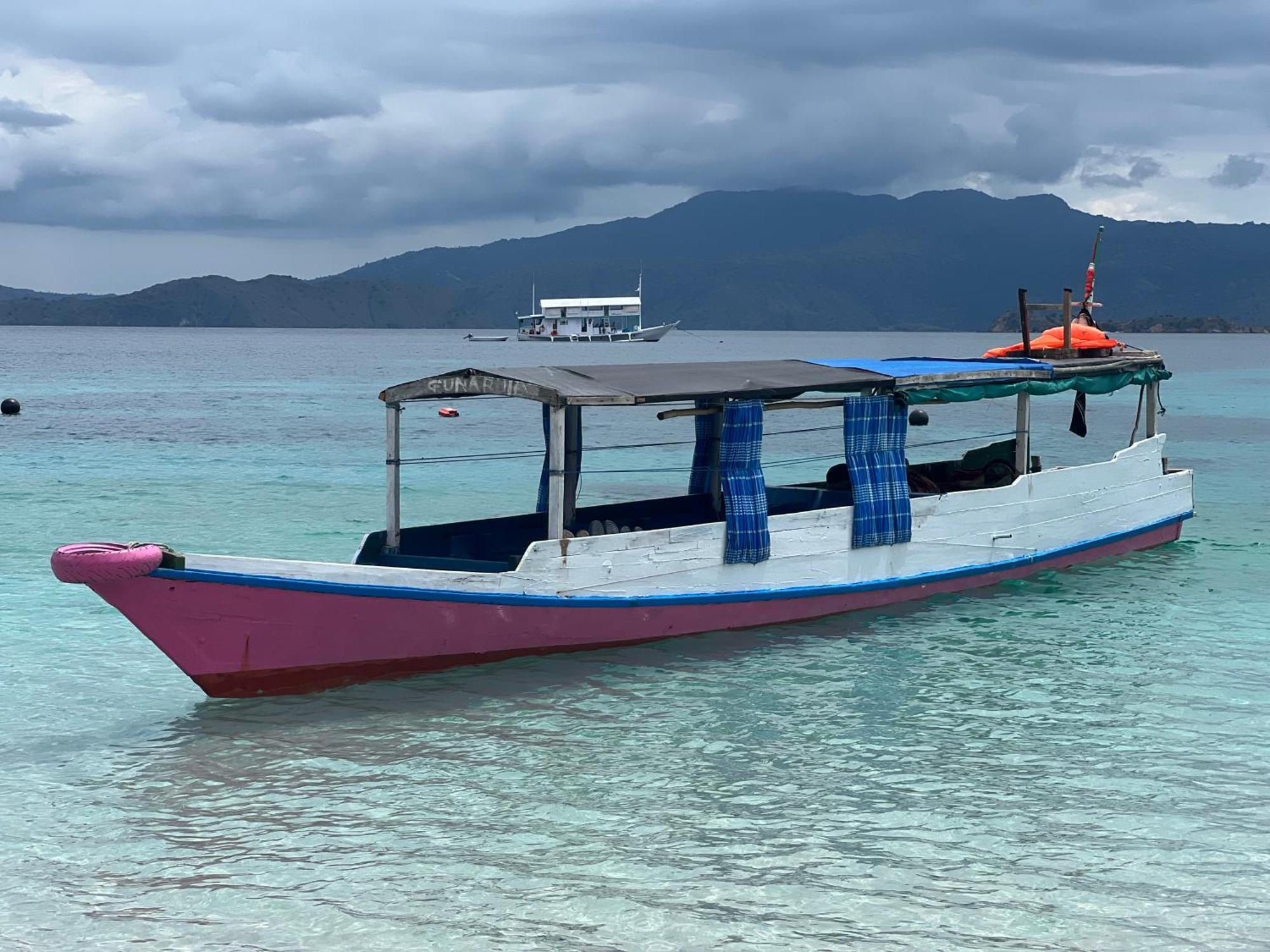 Jhuna Komodo Homestay Екстериор снимка
