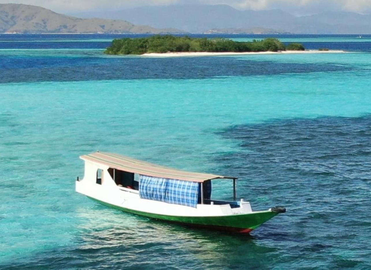 Jhuna Komodo Homestay Екстериор снимка