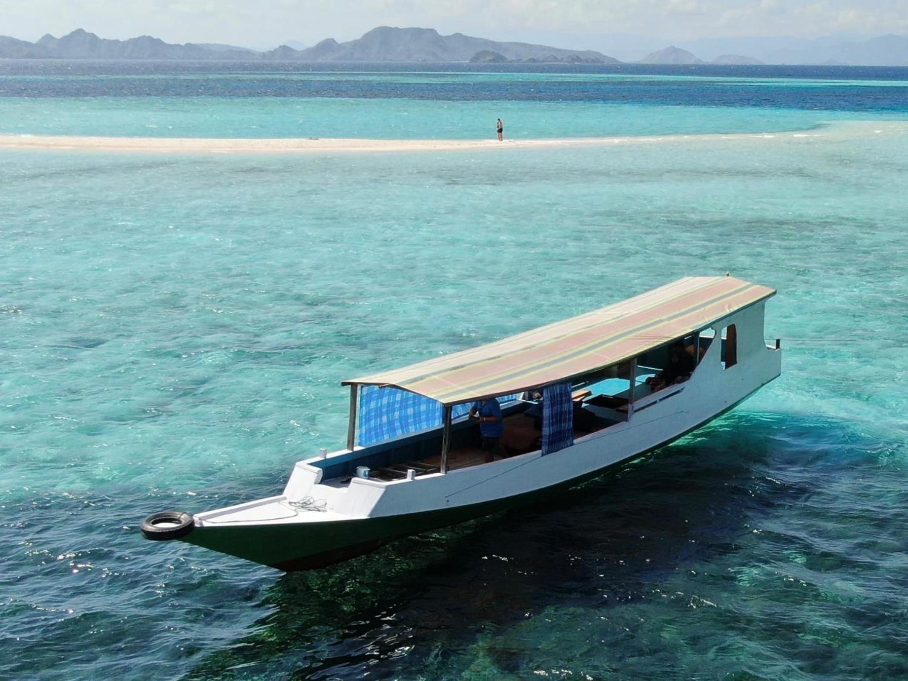 Jhuna Komodo Homestay Екстериор снимка