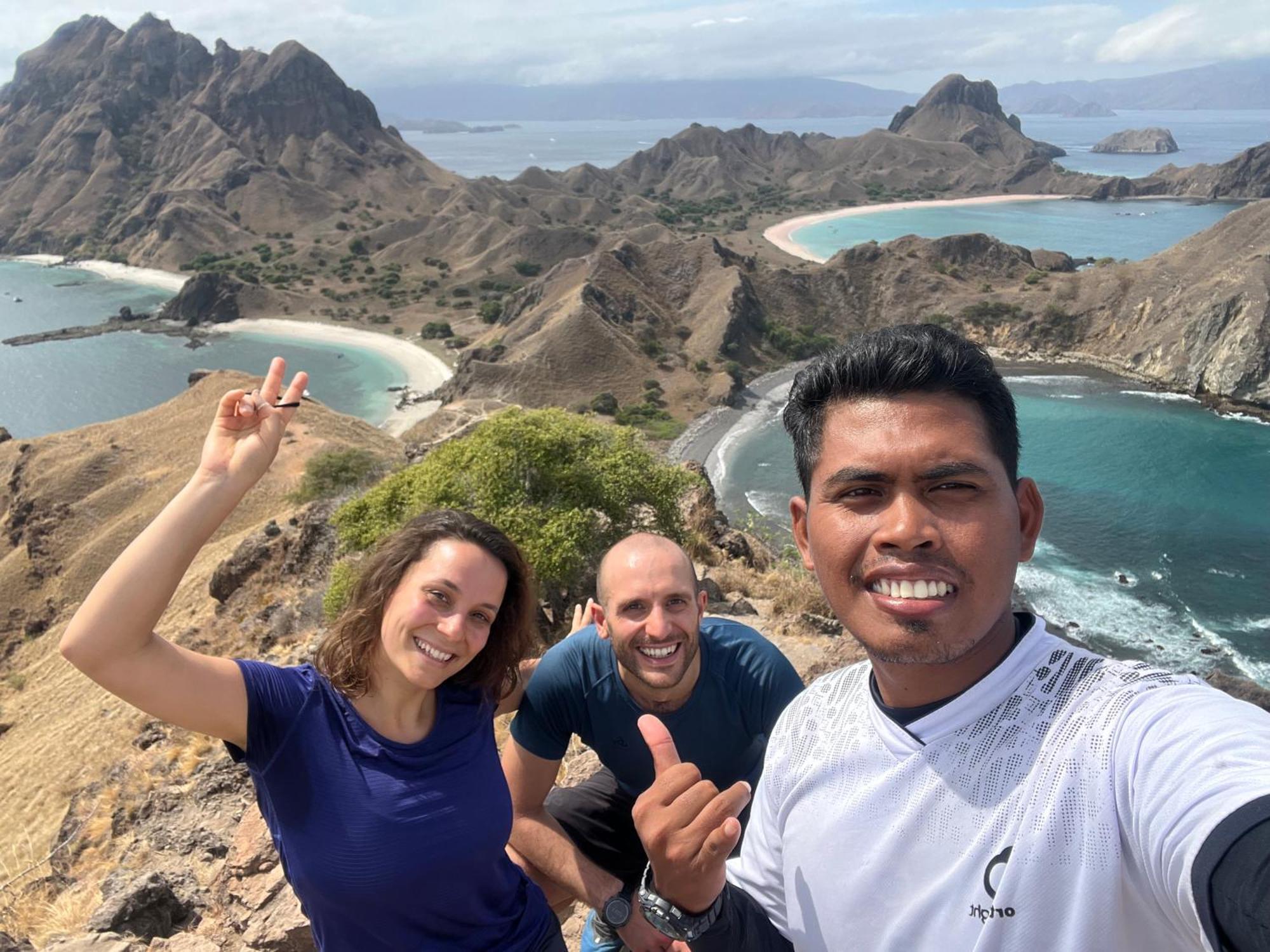 Jhuna Komodo Homestay Екстериор снимка