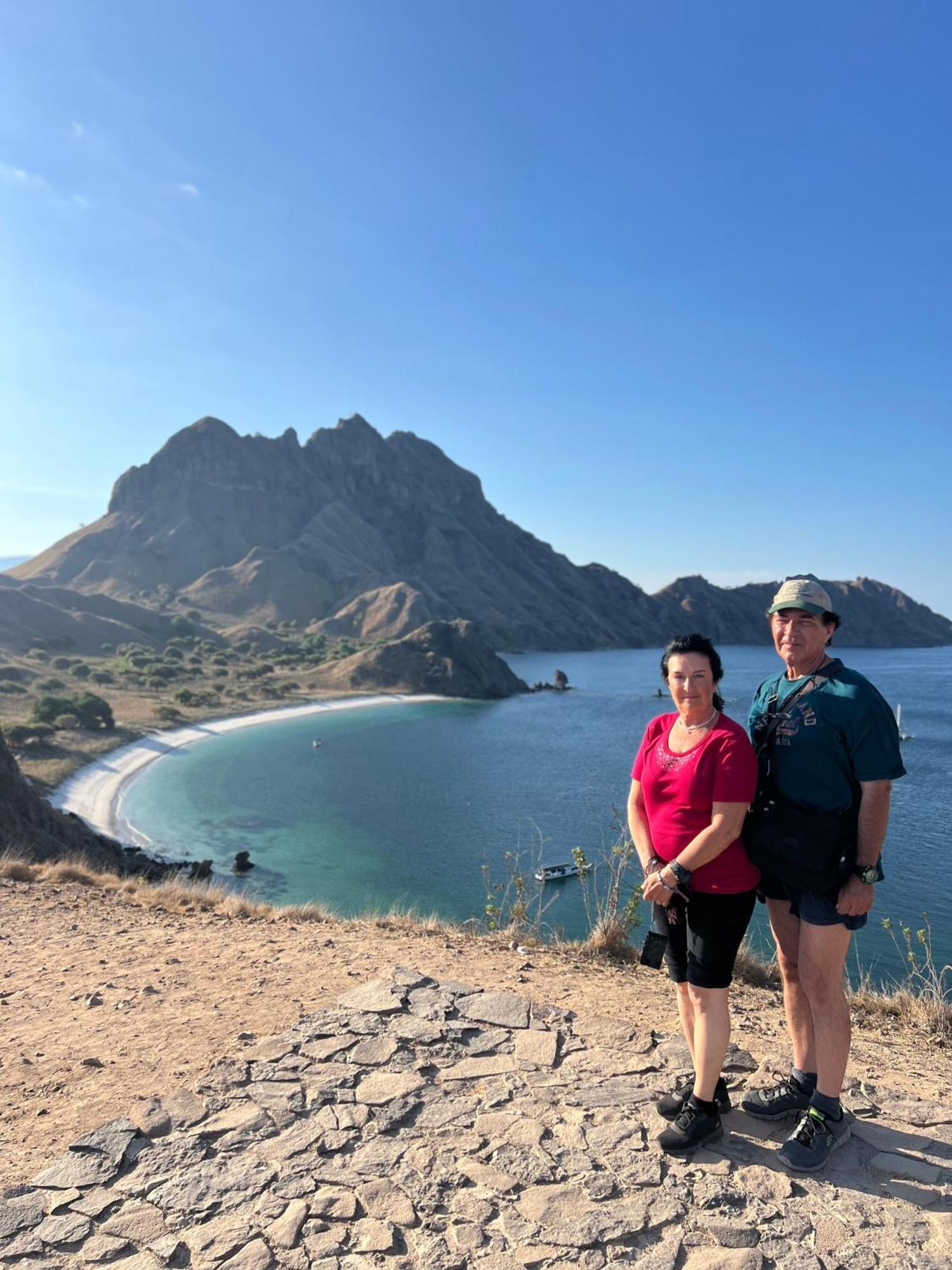 Jhuna Komodo Homestay Екстериор снимка