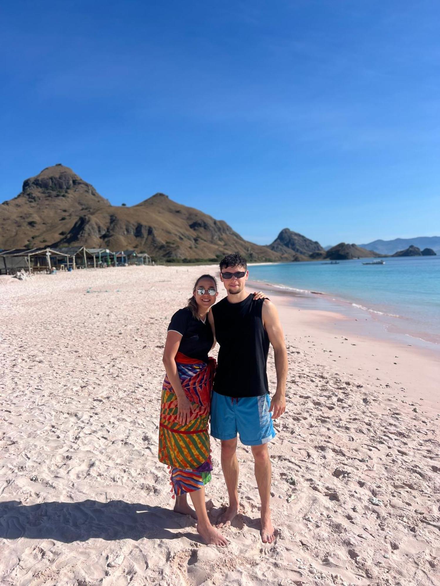 Jhuna Komodo Homestay Екстериор снимка