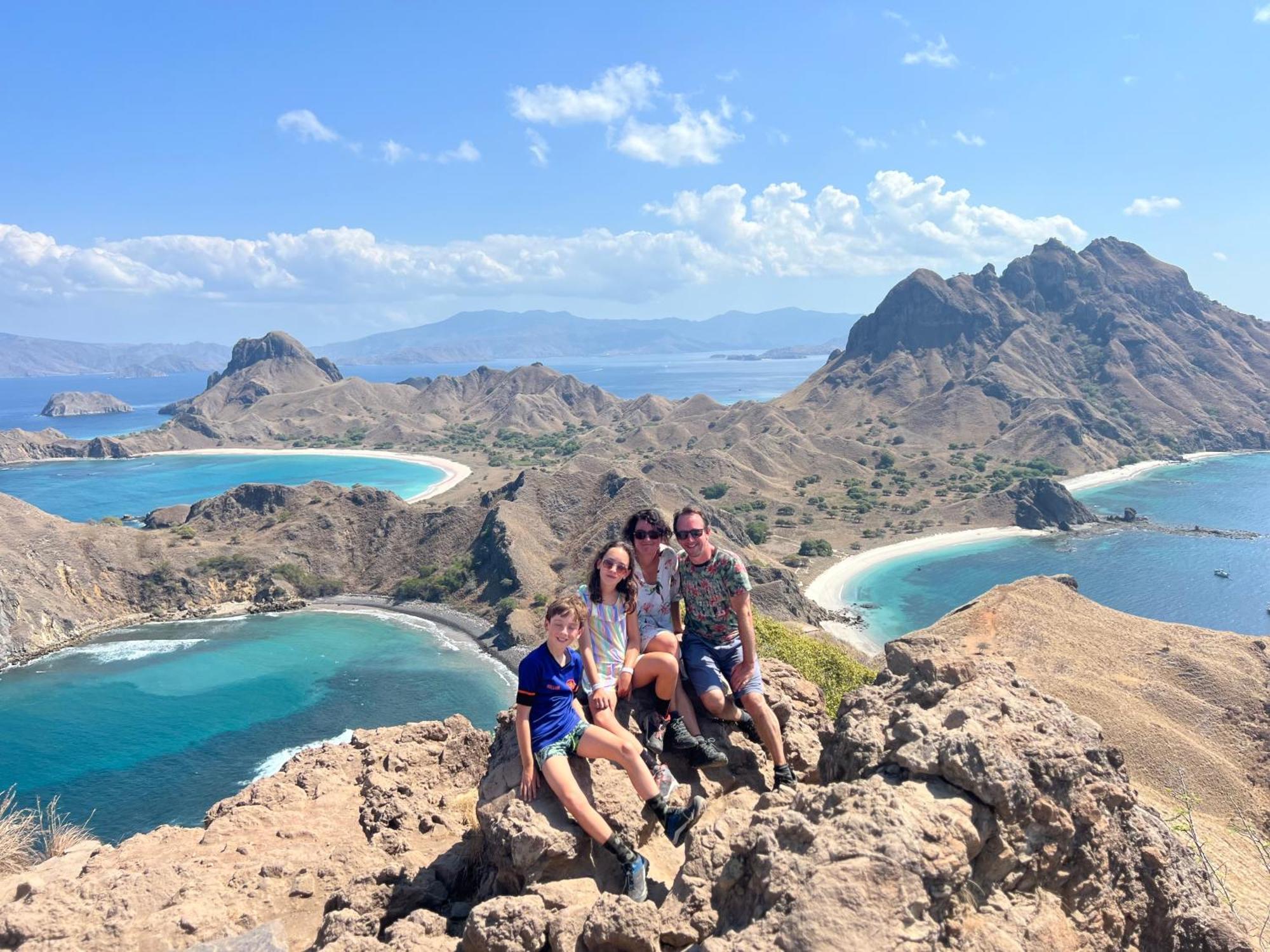 Jhuna Komodo Homestay Екстериор снимка