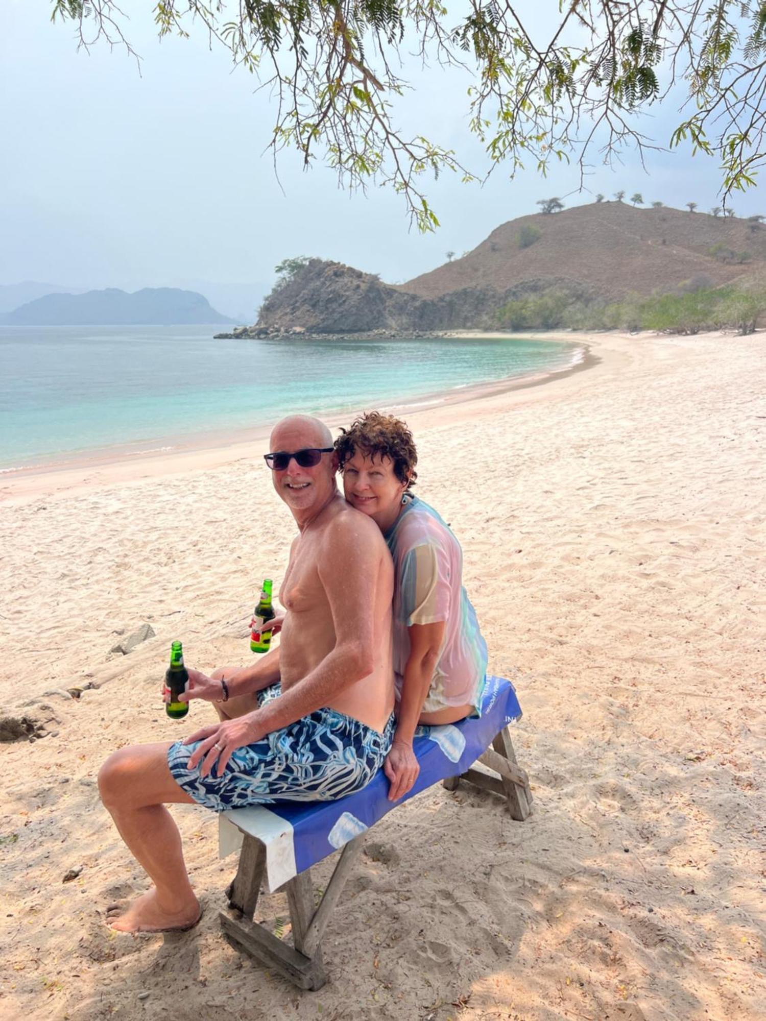Jhuna Komodo Homestay Екстериор снимка